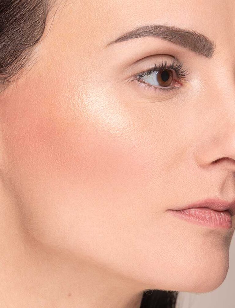 IS101_ILLUMINANTE-GLEAM-E-CARE-FOR-SKIN-2_3576