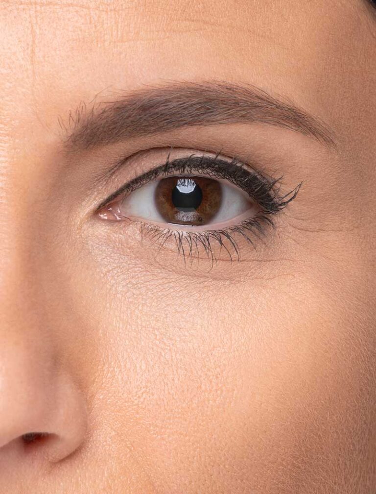 PE301_PROTECTIVE-EYELINER–662