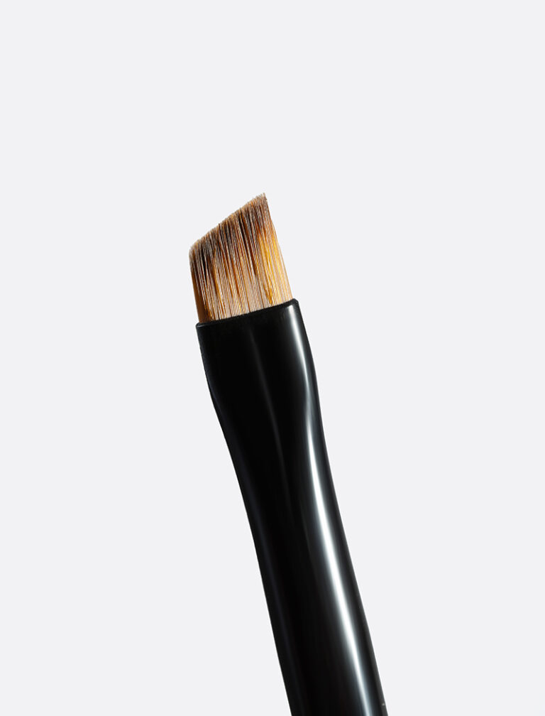 PR750_ANGLED EYELINER BRUSH_3