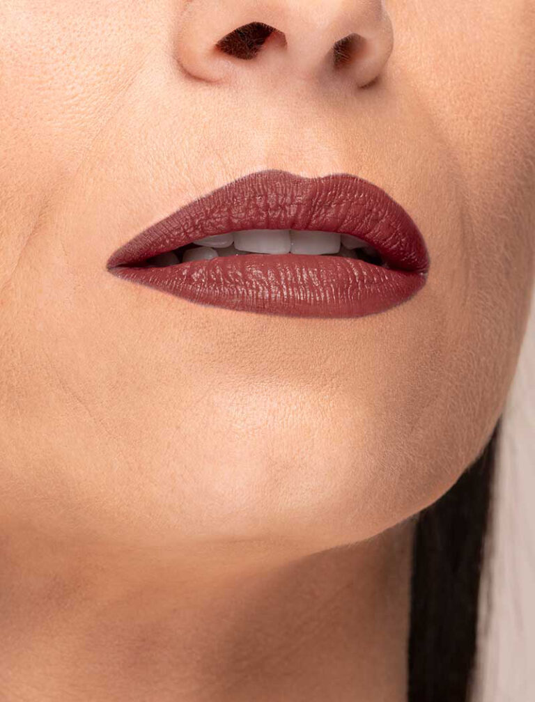 TA513–the-absolute-lipstick-_3-4